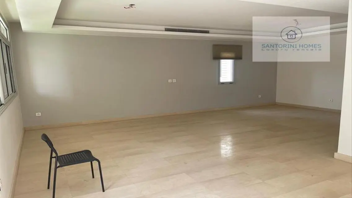 شقة فاخرة للإيجار في سانتوريني
