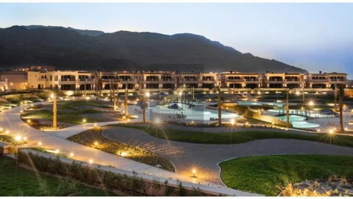 منزل فخم مع amenities في موقع متميز