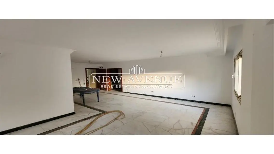 Luxurious Villa with Private Garden for Sale