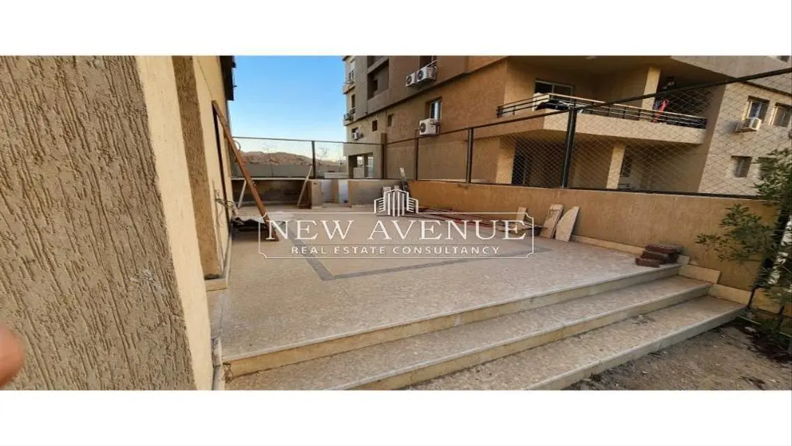 Luxurious Villa with Private Garden for Sale