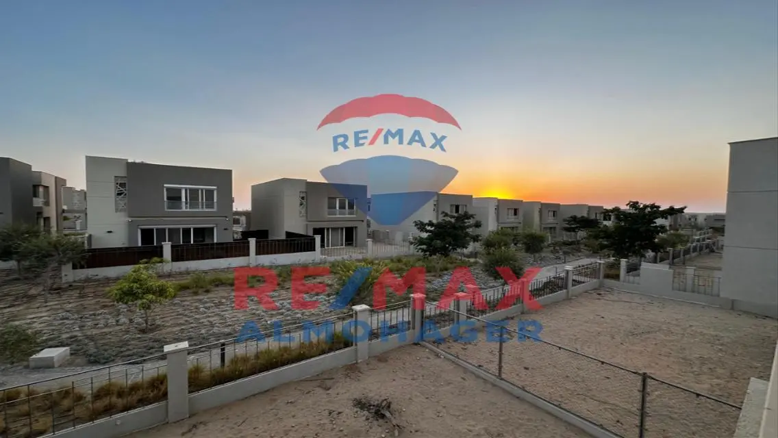 Luxury Apartment with Private Garden and Shared Gym