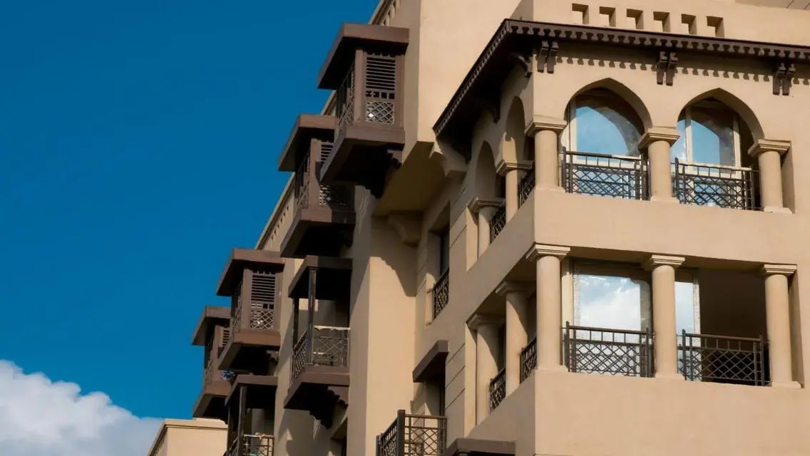 Luxury Apartment with Spacious Layout in the City Center