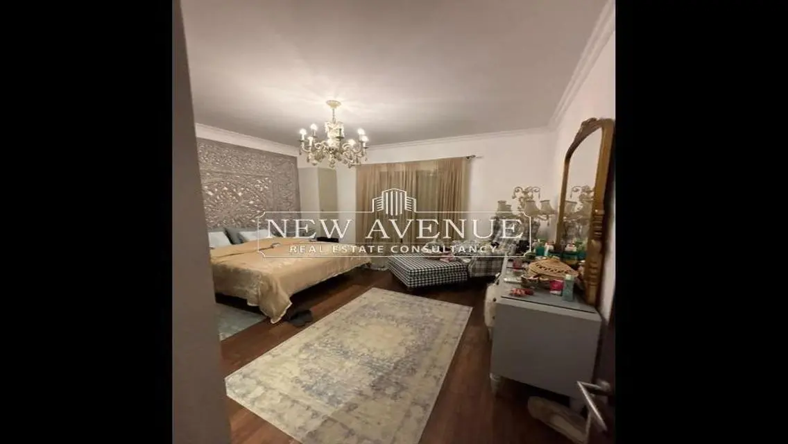 Luxury Apartment with 136 sqm and Private Garden