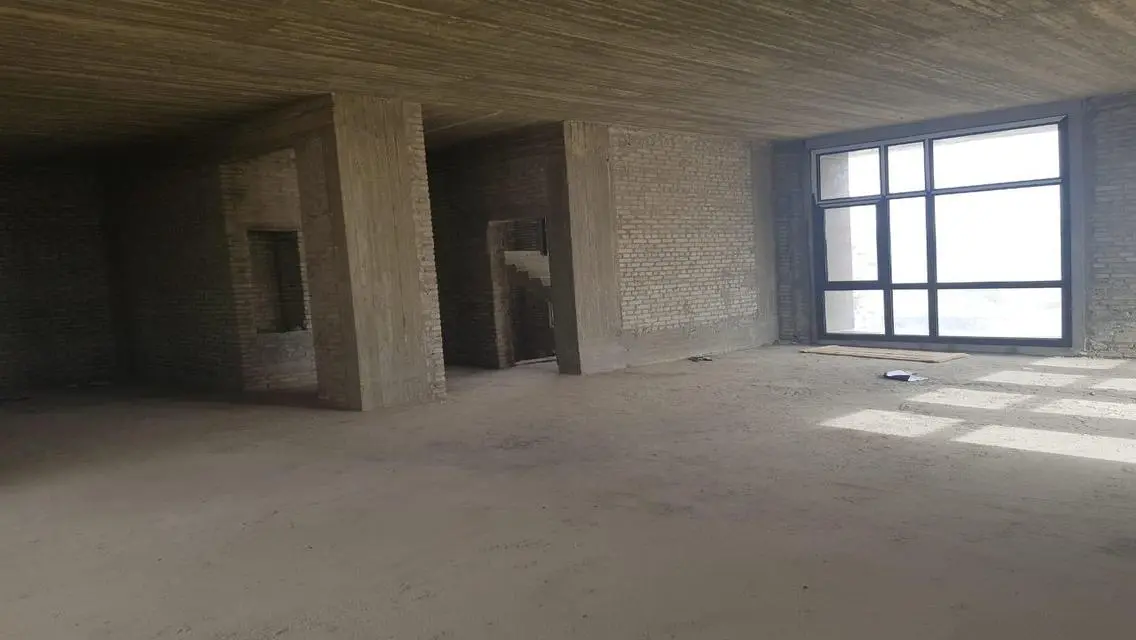 Fantastic Investment Opportunity in Spacious Property