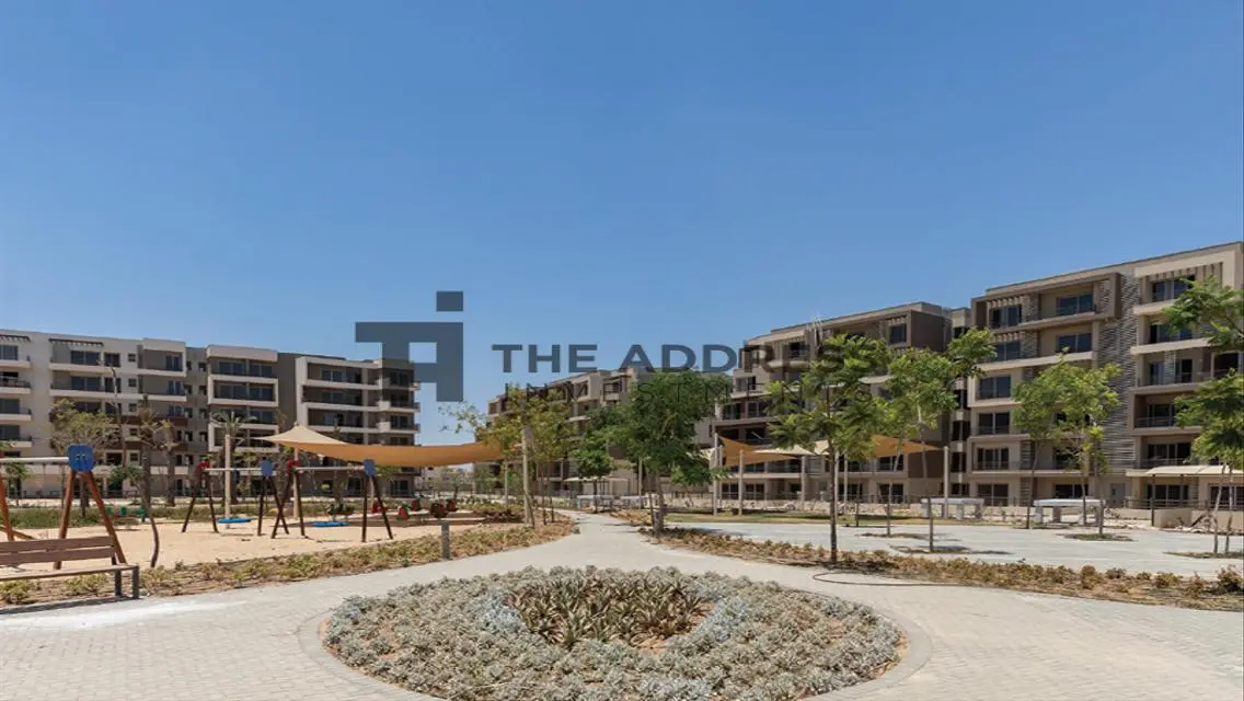 Luxury Apartment with Study Room in the City Center