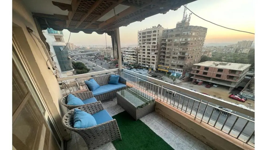 شقة فاخرة بمساحة 160 متر للبيع