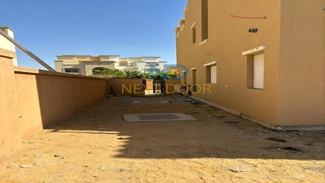 Luxury Villa for Sale in the Heart of Cairo