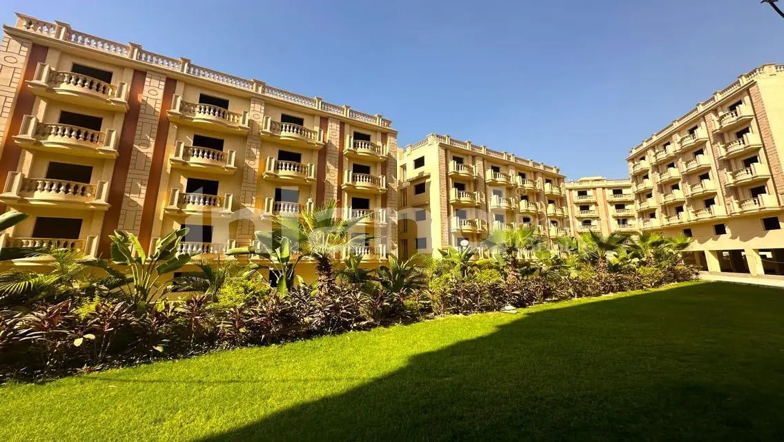 Luxurious 160 sqm Apartment with Exceptional Amenities