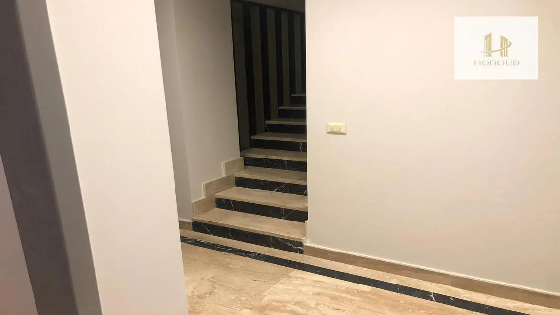 Amazing Investment Opportunity - Property with 290 sq meters