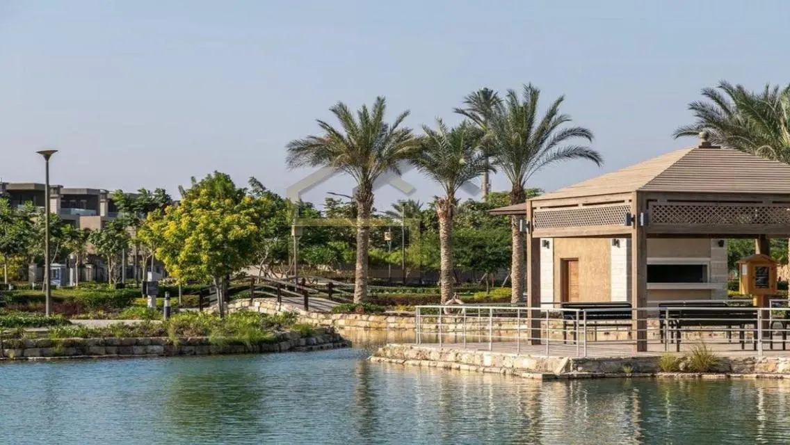 فيلا فاخرة مع مسبح خاص وحديقة في نيو جيزة