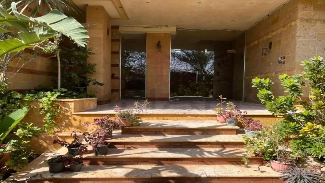 Luxurious Apartment in Trivium Mall - Waterfront View