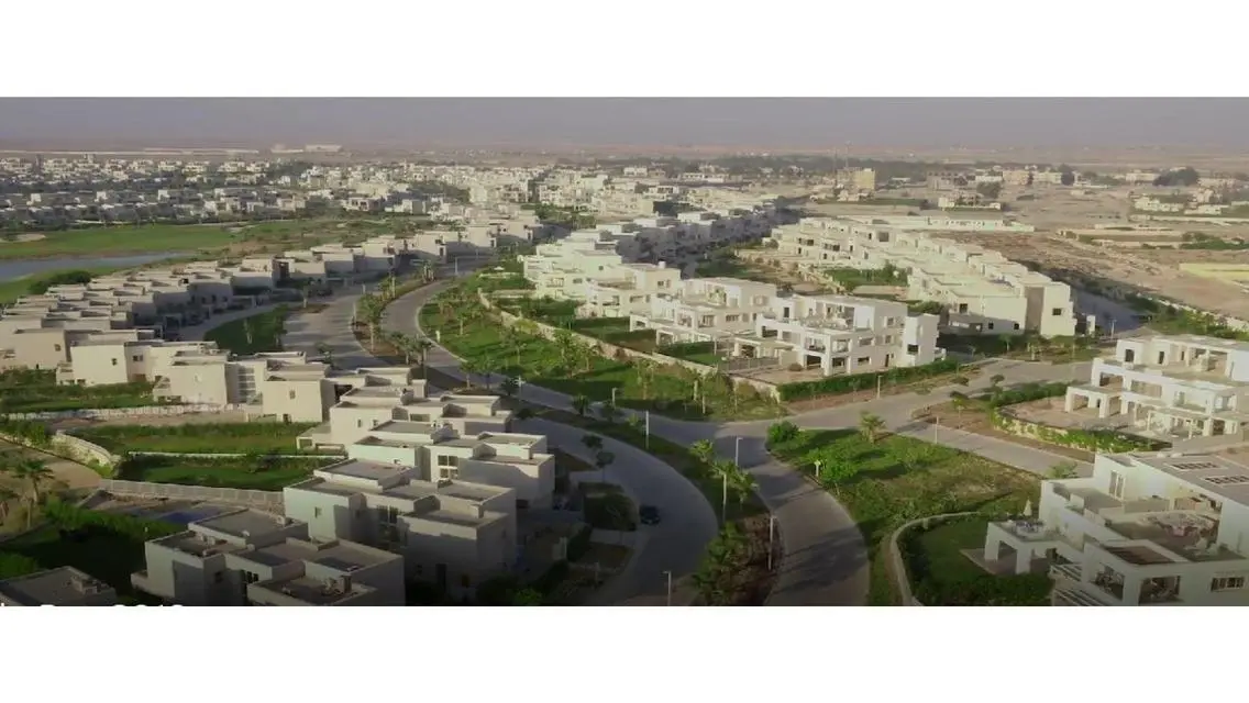 فيلا فاخرة بتصميم مميز للبيع