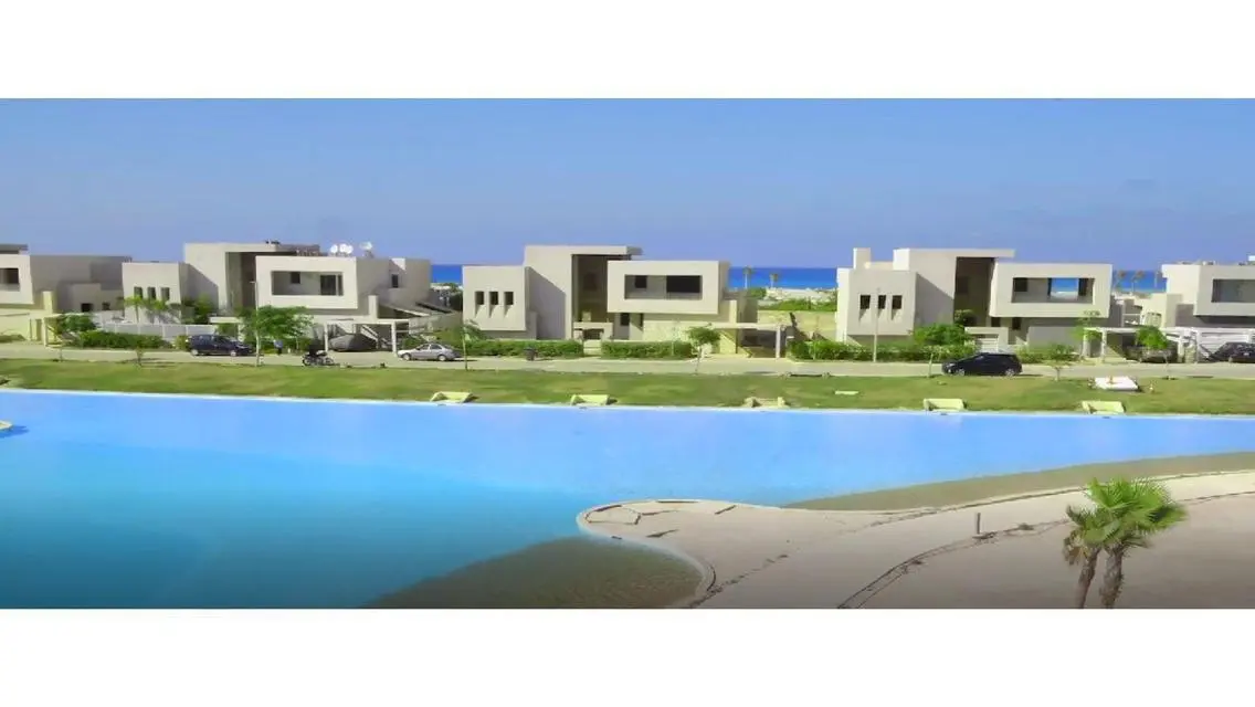 فيلا فاخرة بتصميم مميز للبيع