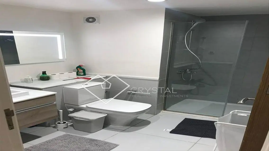 عقار متميز بمميزات فاخرة