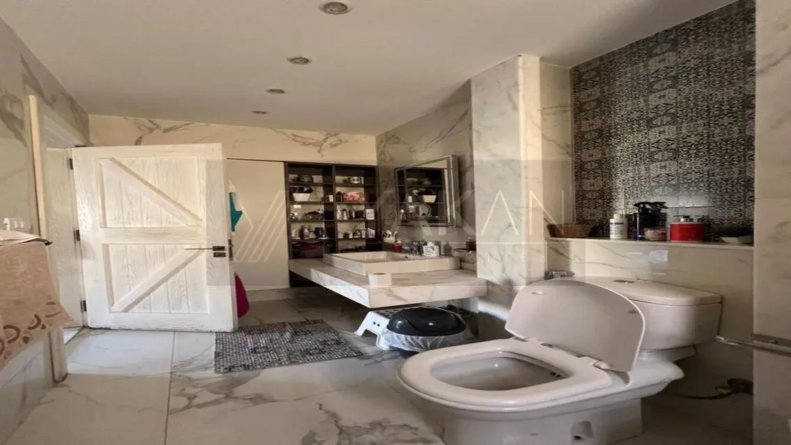 Stunning Apartment in Prime Location