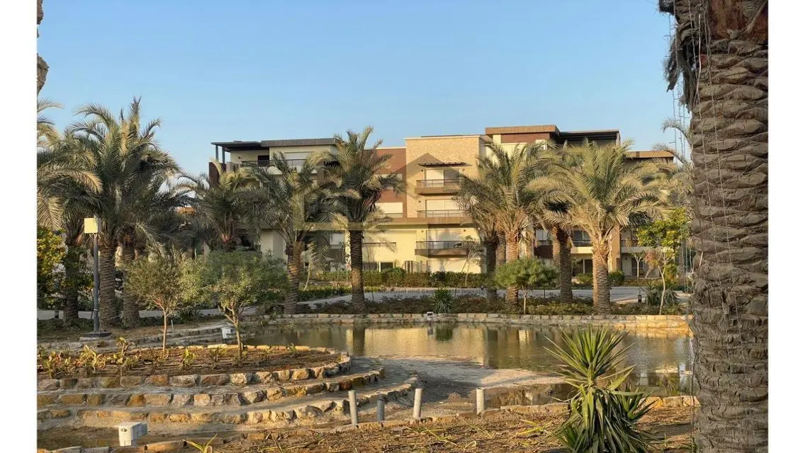 Luxurious Villa with Lake View in New Giza