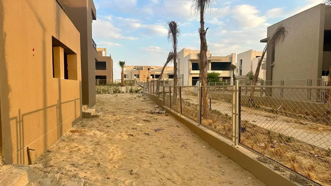 قصر فاخر في 2029 مع حديقة خاصة