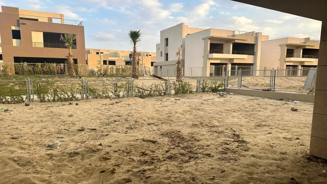 قصر فاخر في 2029 مع حديقة خاصة