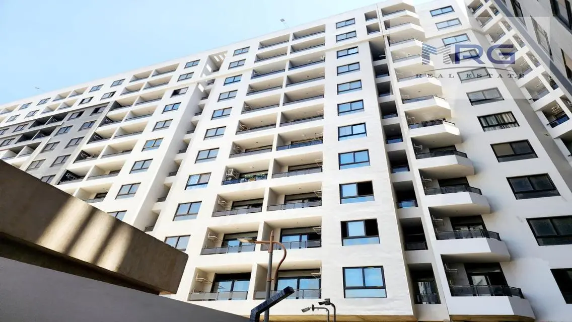 Luxury Apartment with Balcony and Private Garden