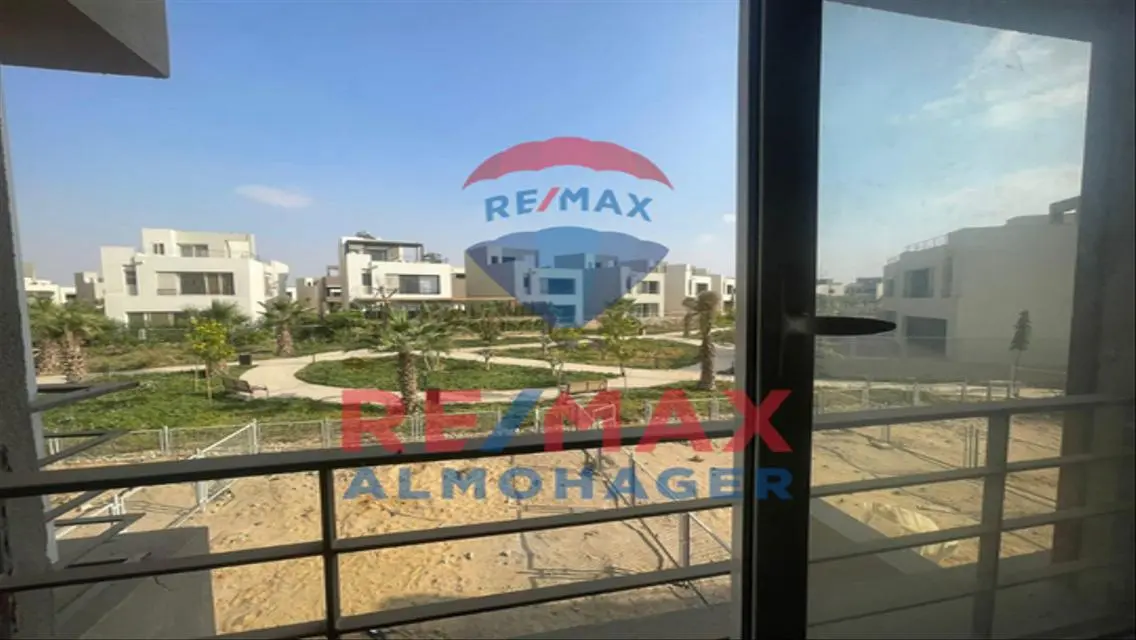 Stunning Villa for Sale in 11M-DP