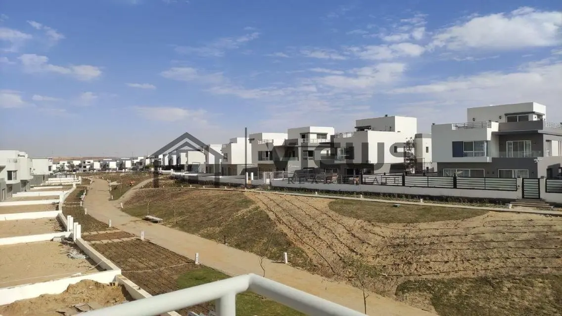 Luxury Apartment with Stunning Views - 1500 sqm