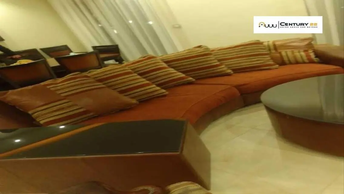 Luxury Apartment with Lake View at 34 Golden Square
