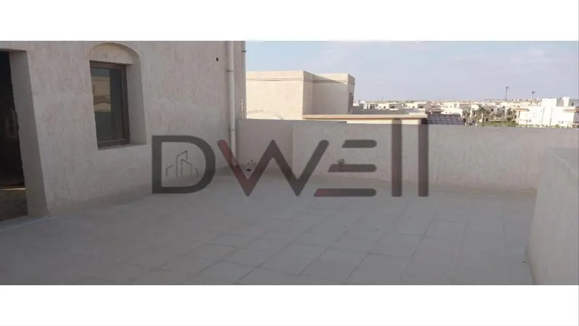 شقة فاخرة في E3-2033 مع حديقة خاصة