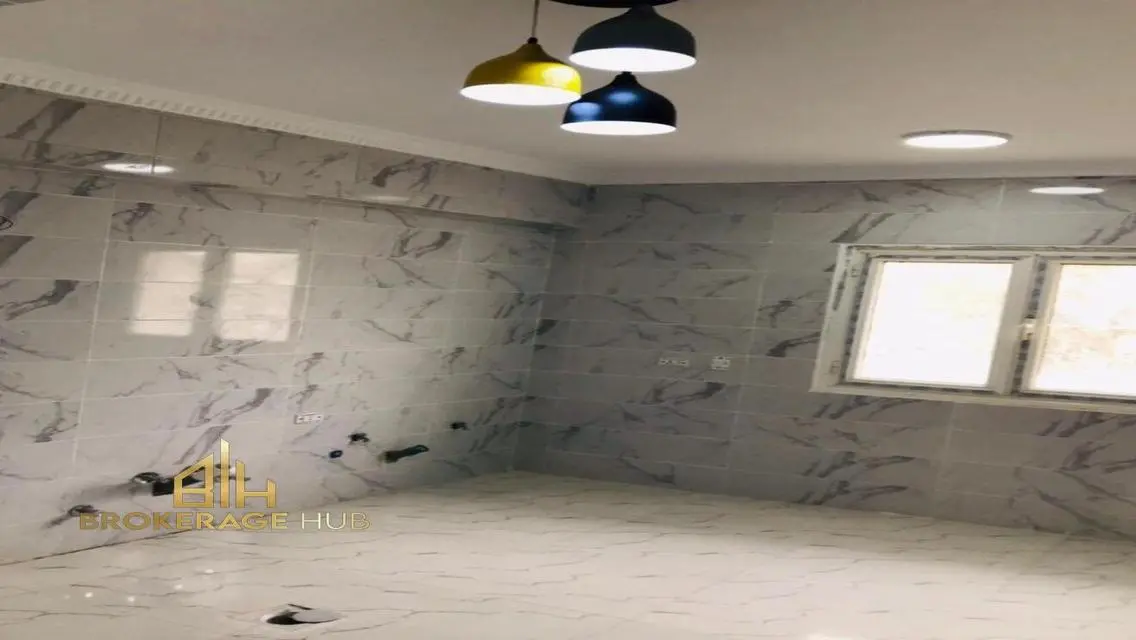 شقة فاخرة بمساحة واسعة وإطلالة رائعة