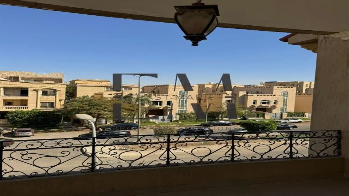 فيلا فاخرة 200 متر للبيع في منطقة متميزة