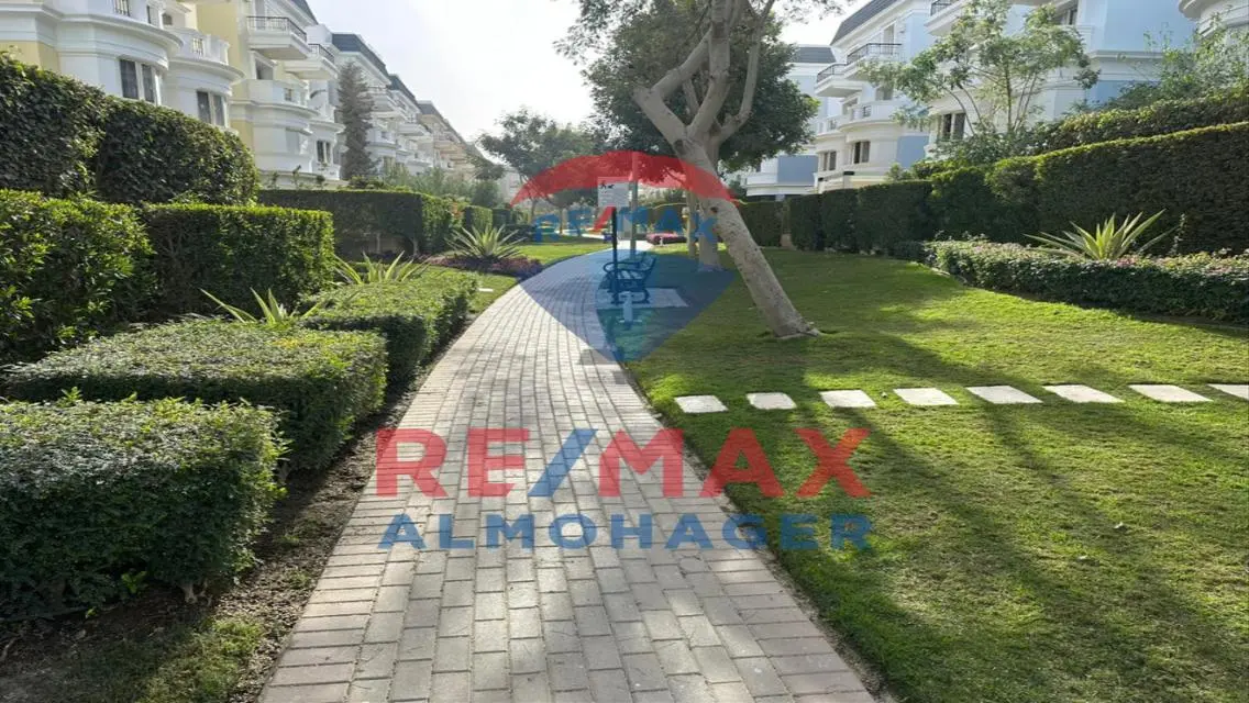 Luxurious Apartment with Spacious Layout for Sale in Prime Location