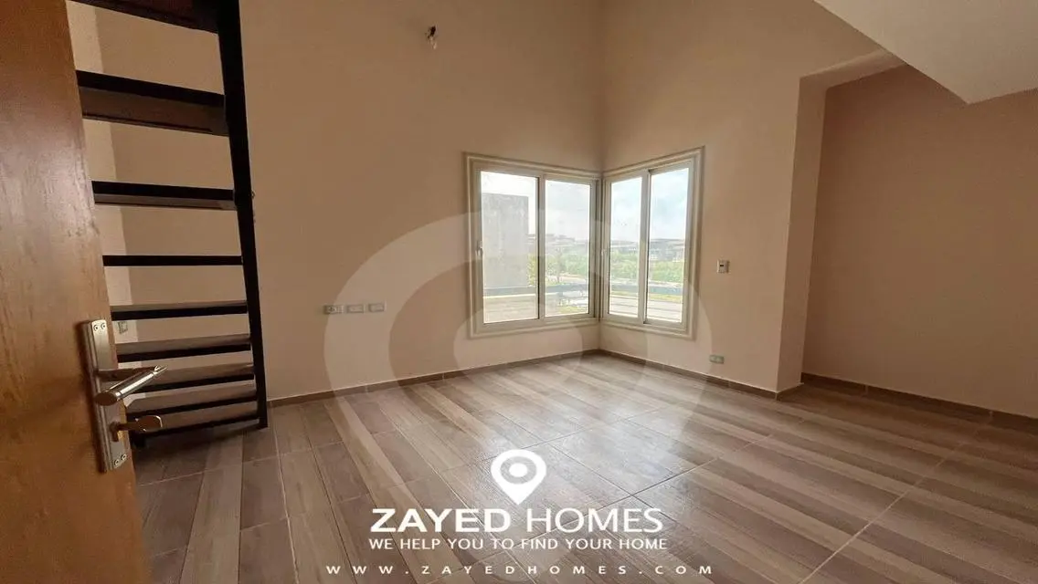 Luxurious Villa in New Giza Compound - 6th October