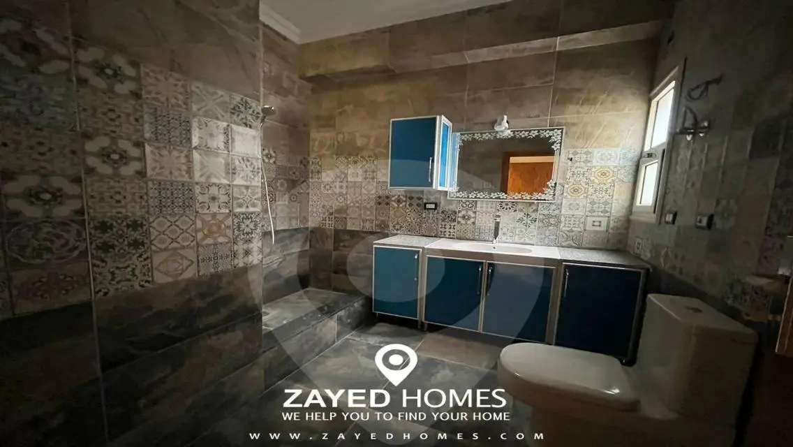 Luxurious Villa in New Giza Compound - 6th October