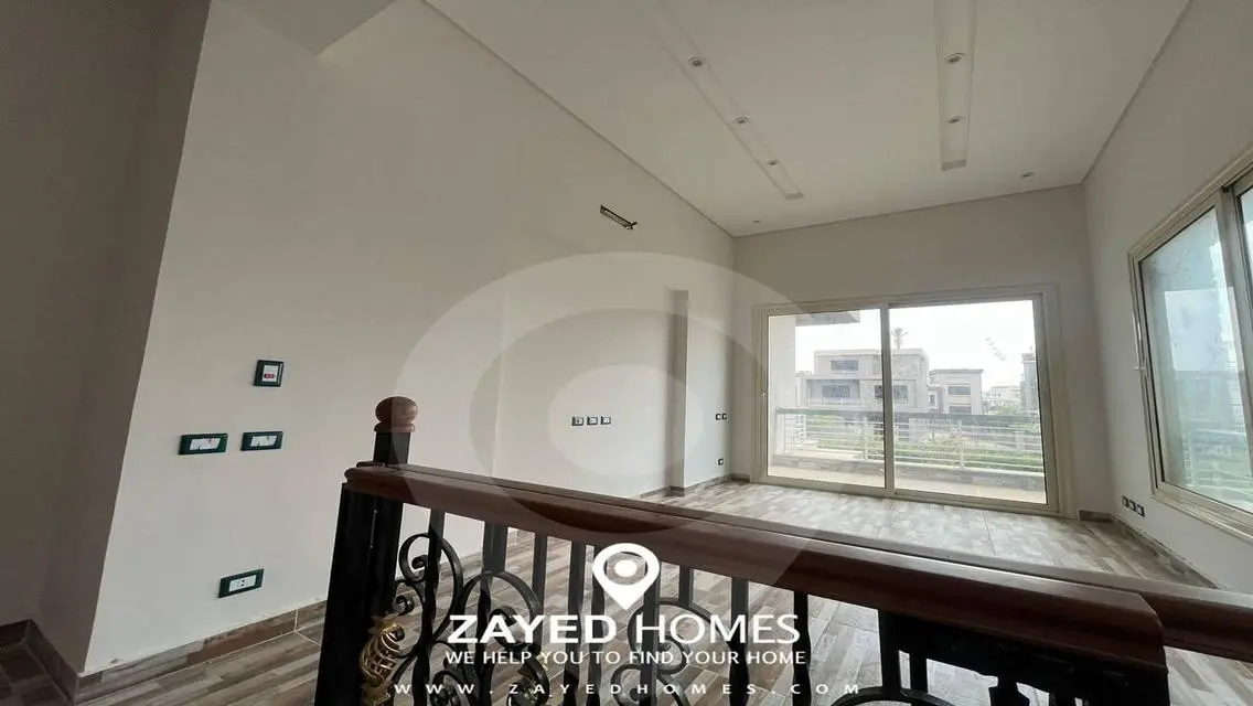 Luxurious Villa in New Giza Compound - 6th October