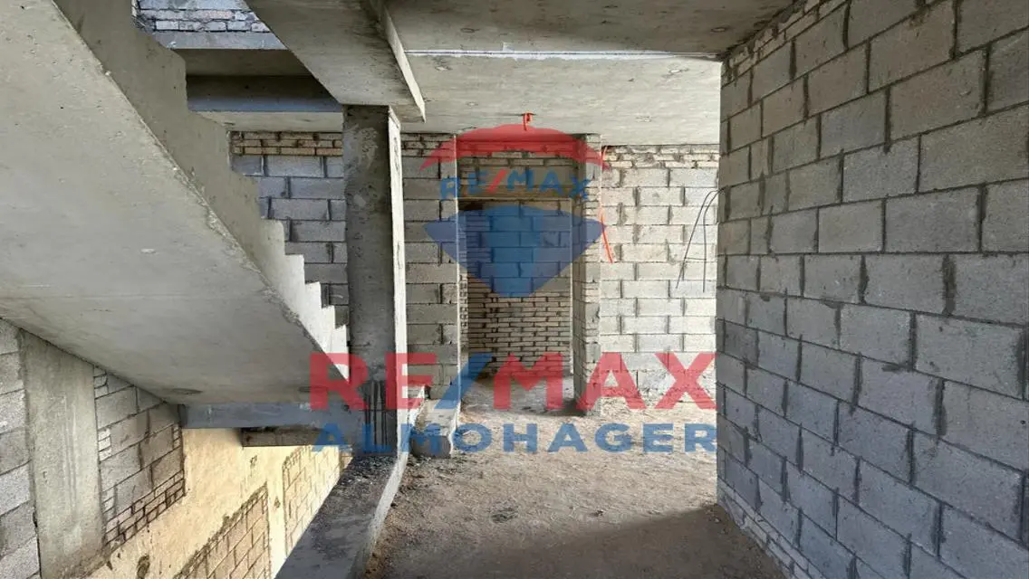 فيلا فاخرة للبيع في 2028