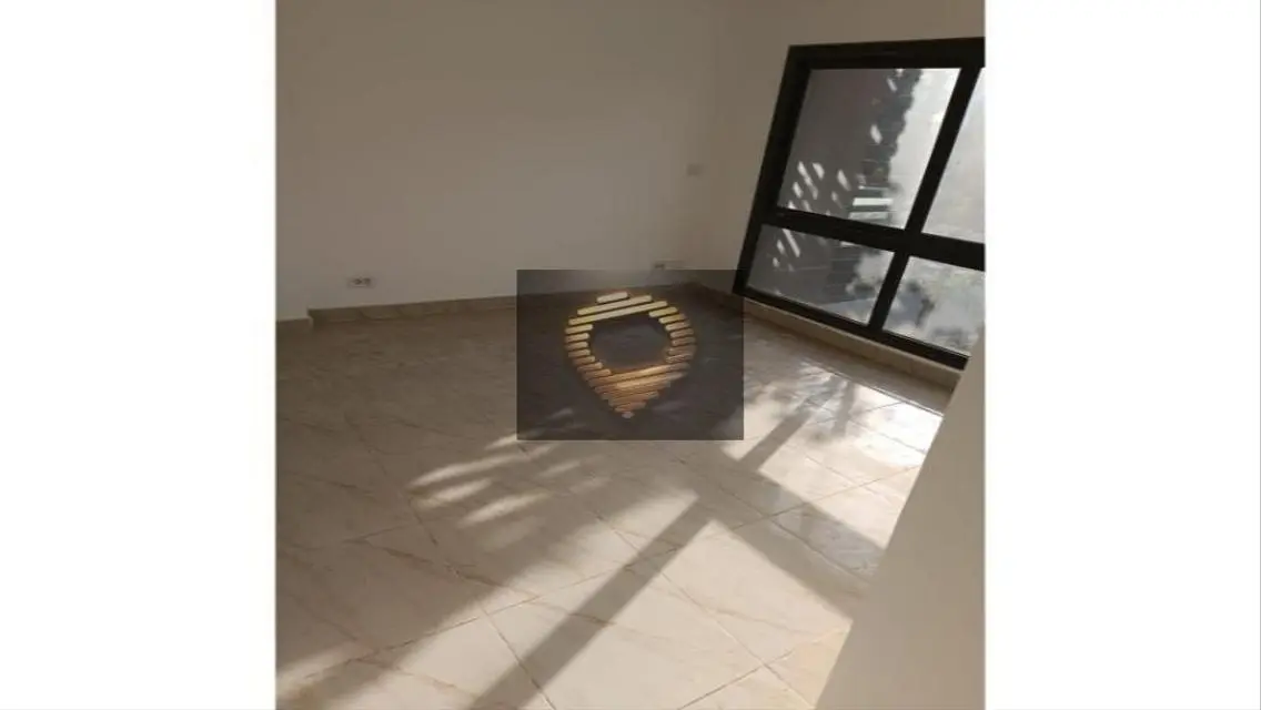 Luxury Apartment for Sale with Spacious Living in Prime Location