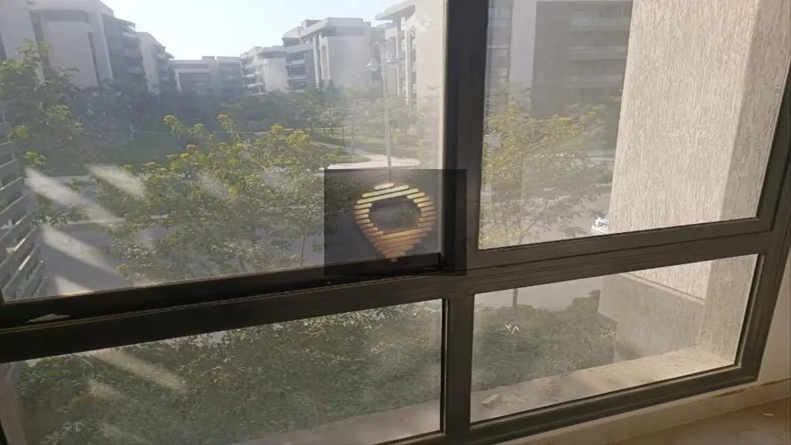 Luxury Apartment for Sale with Spacious Living in Prime Location