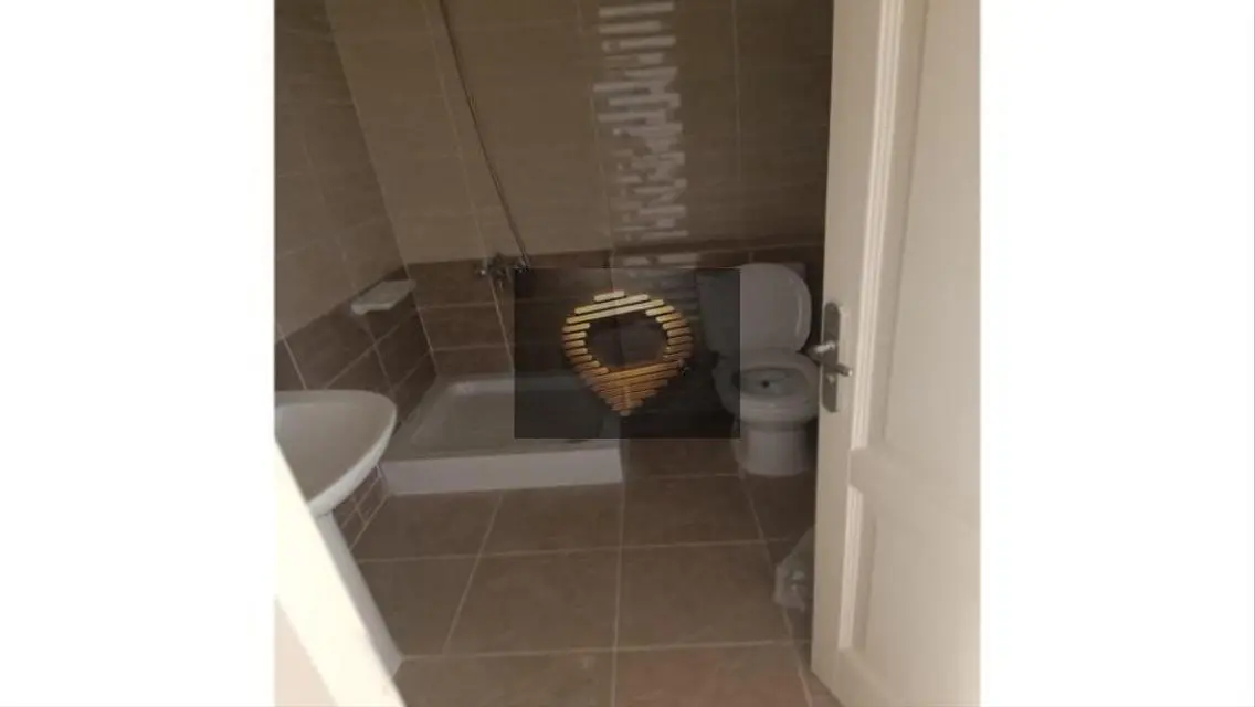 Luxury Apartment for Sale with Spacious Living in Prime Location