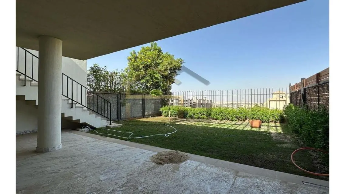 Luxurious Home with Private Pool and Garden