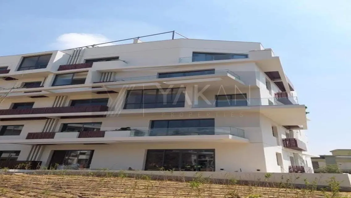 شقة فاخرة في V-Residence 220