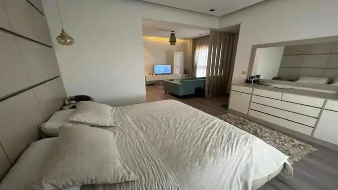 Luxury 165 sqm Apartment with Stunning Views