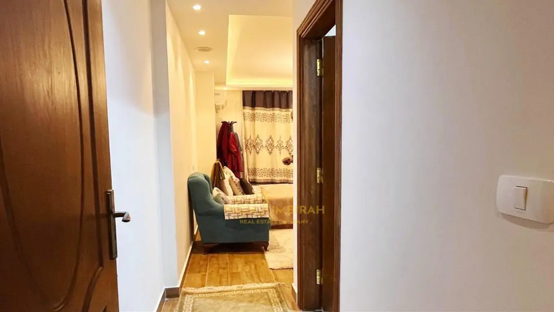 شقة مميزة في بالم جميرا بسعر مغري