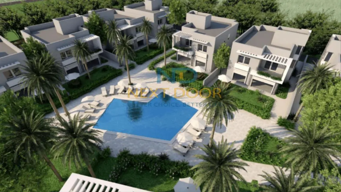 Luxury Apartment Overlooking the Lake for Sale