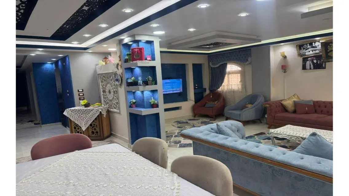 Luxury 3-Bedroom Apartment in the Heart of the City