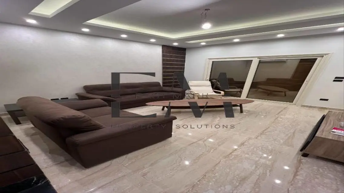 Luxury Villa with Private Garden and Maid Room