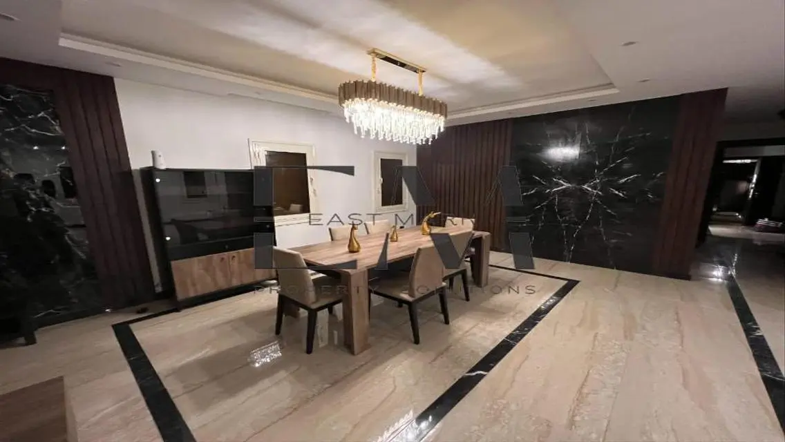 Luxury Villa with Private Garden and Maid Room