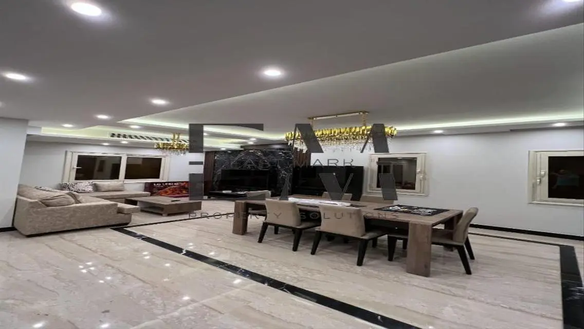 Luxury Villa with Private Garden and Maid Room