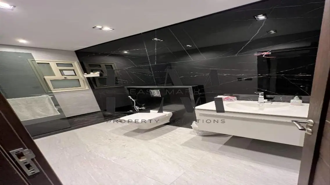 Luxury Villa with Private Garden and Maid Room