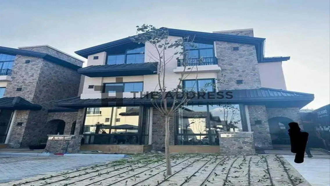 Luxury Villa for Sale in Mountain View Compound, New Cairo