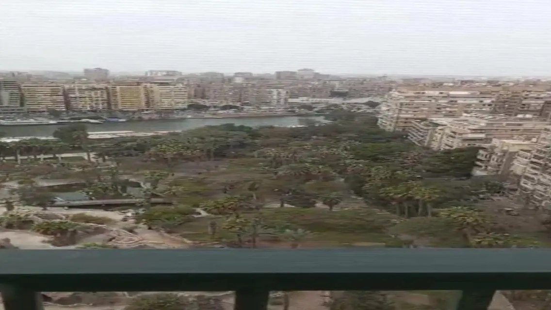 شقة فاخرة تطل على بحيرات بمساحة 3200 متر -320