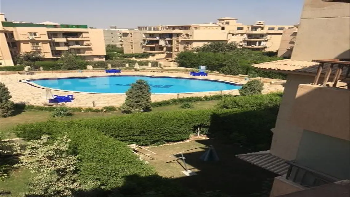 شقة بمساحة واسعة في منطقة حيوية
